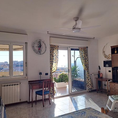 Appartamento - Terrazzo Vivibile Vista Mare, Wi-Fi Gratuito Vallecrosia Exteriör bild