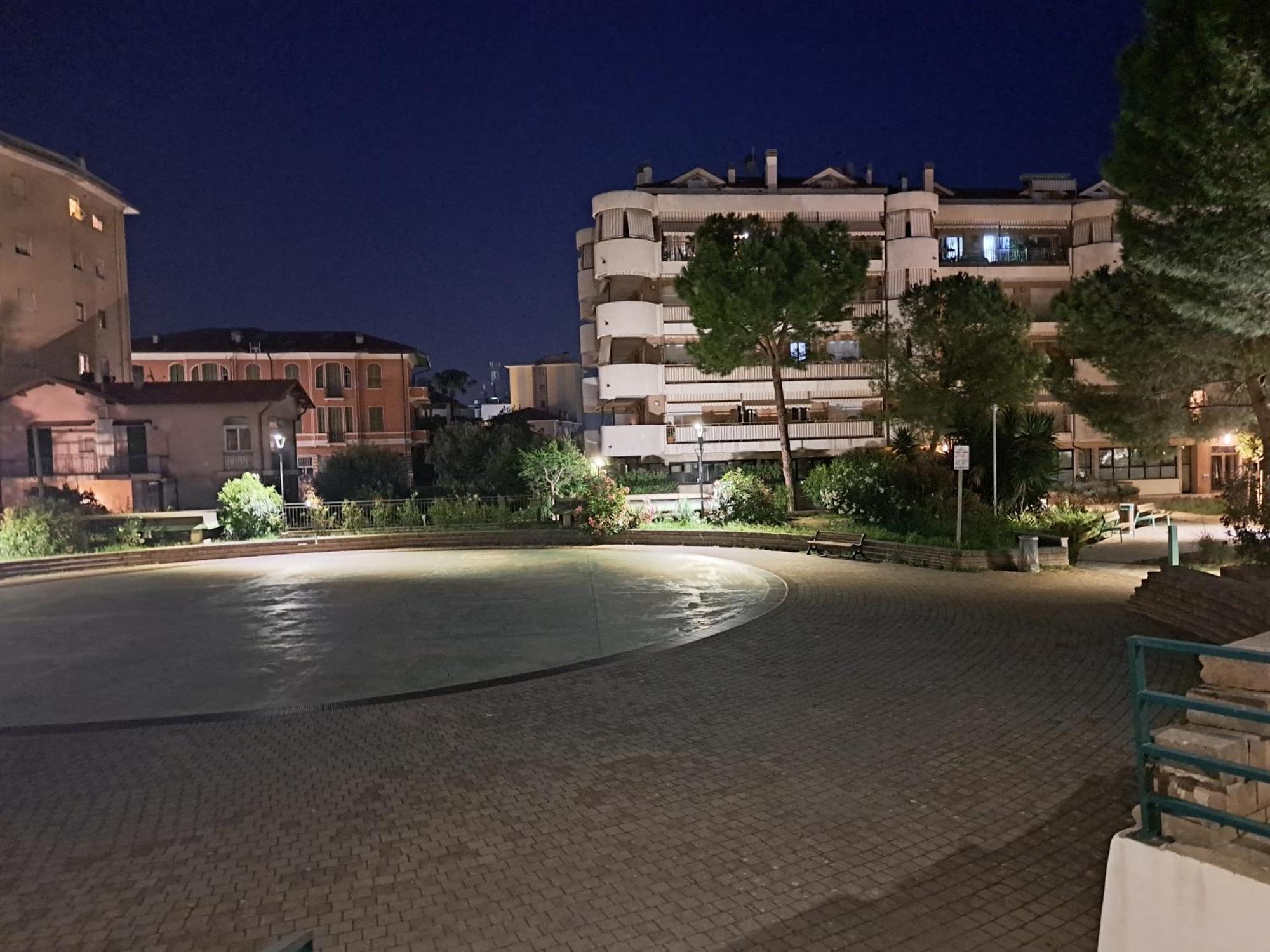 Appartamento - Terrazzo Vivibile Vista Mare, Wi-Fi Gratuito Vallecrosia Exteriör bild